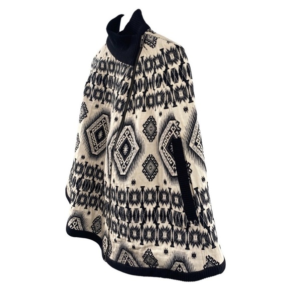 Urban Outfitters Kimchi Blue Poncho Cape Jacket Black Cream Pockets Size Small - Picture 4 of 10